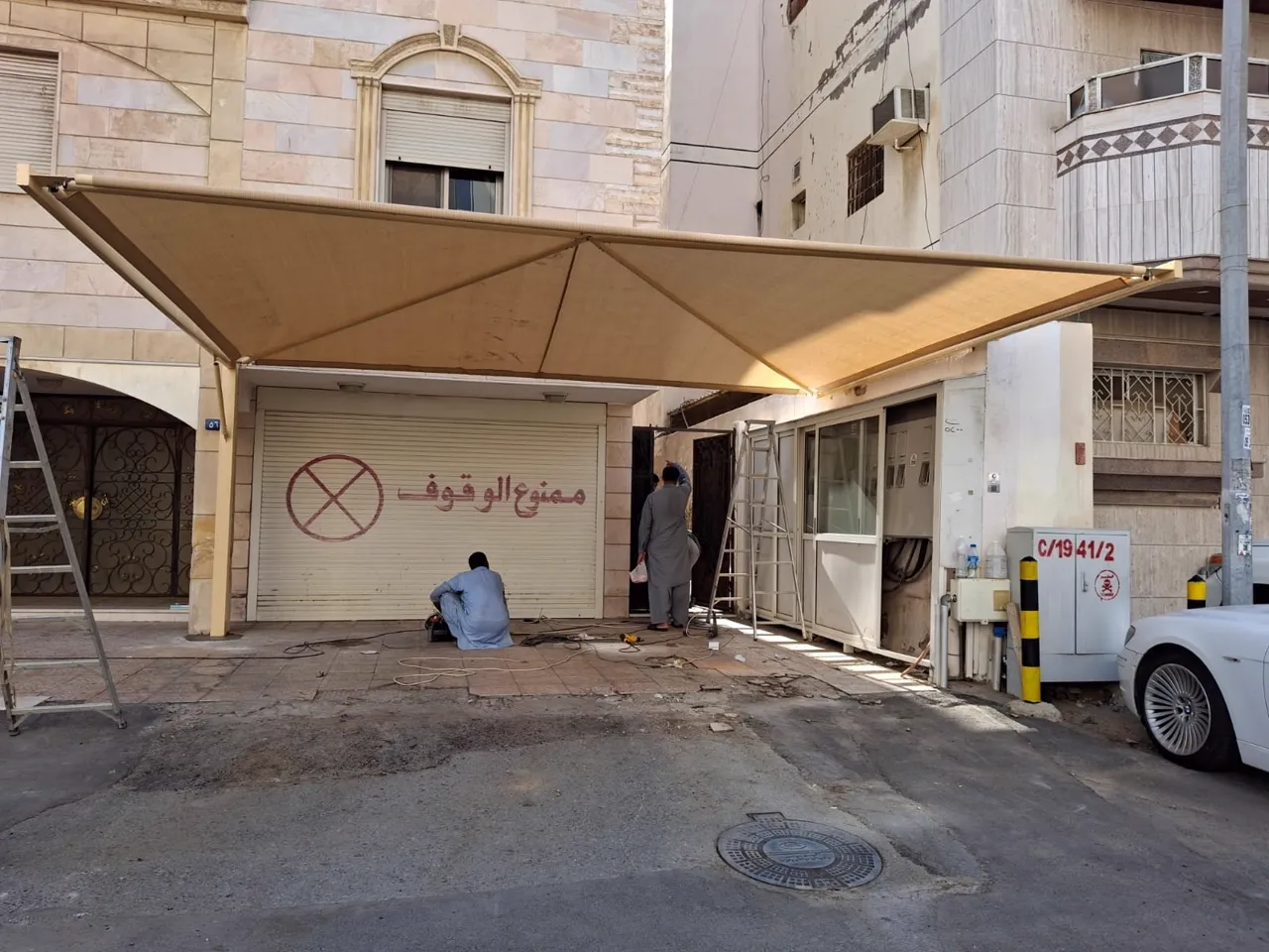 مظلات سيارات — نموذج 9 — نموذج مظلة سيارات — من أعمال ركن المقصورة في جدة.